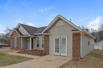 7218 Kavan Hunter Dr in Charlotte, NC - Building Photo - Building Photo