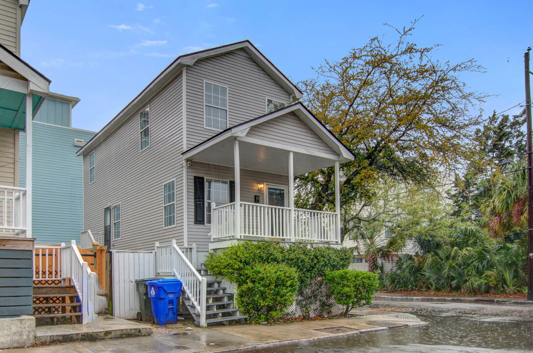 51 Aiken St in Charleston, SC - Building Photo