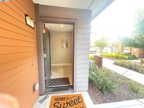 2745 Ball Pl in Santa Clara, CA - Building Photo - Building Photo