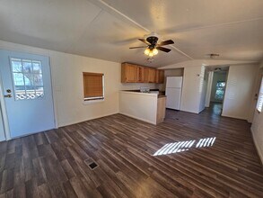 104 Clark St in Ingram, TX - Building Photo - Building Photo