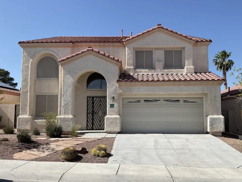 8112 Painted Clay Ave in Las Vegas, NV - Building Photo