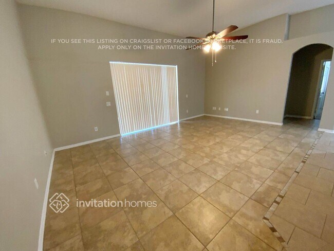 9417 Laurel Ledge Dr in Riverview, FL - Building Photo - Building Photo