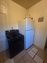 226 Clymer St, Unit Aprt 2 in Reading, PA - Building Photo - Building Photo