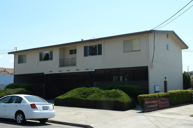 5842-5900 Madison in El Cerrito, CA - Building Photo - Building Photo