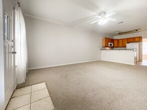 1401 Bagby Ave, Unit 10 in Waco, TX - Building Photo - Building Photo