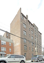 Magnolia Court in Flushing, NY - Building Photo - Building Photo