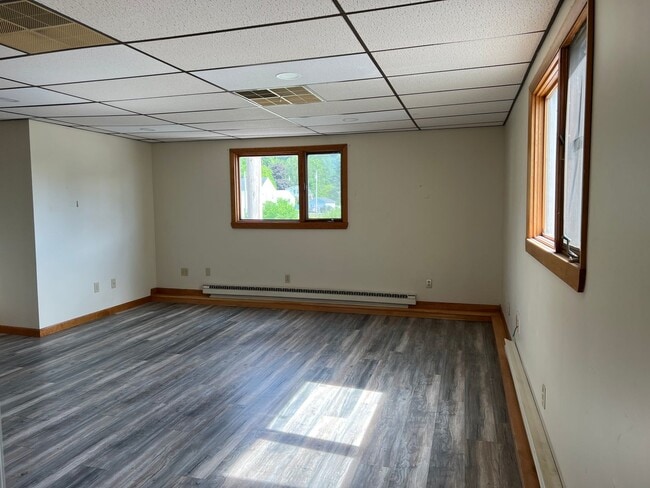 146 Kennedy Memorial Dr in Waterville, ME - Building Photo - Building Photo
