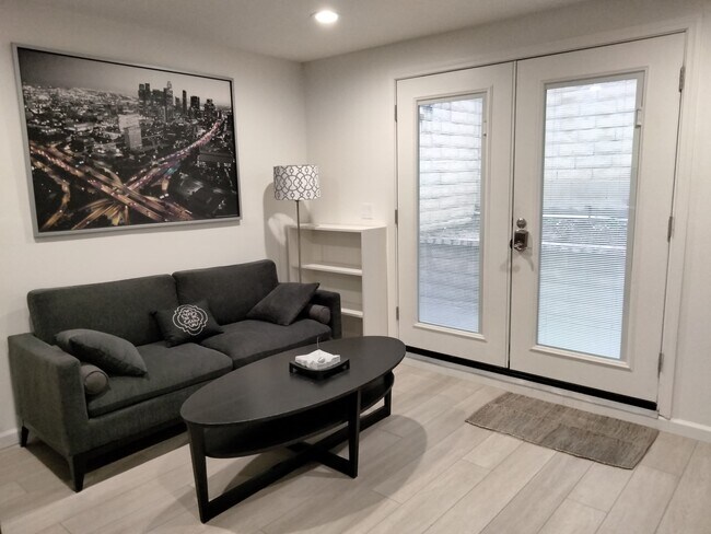 30629 Passageway Pl, Unit Furnished modern studio in Agoura Hills, CA - Building Photo - Building Photo