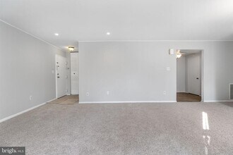 10239 Prince Pl in Largo, MD - Building Photo - Building Photo