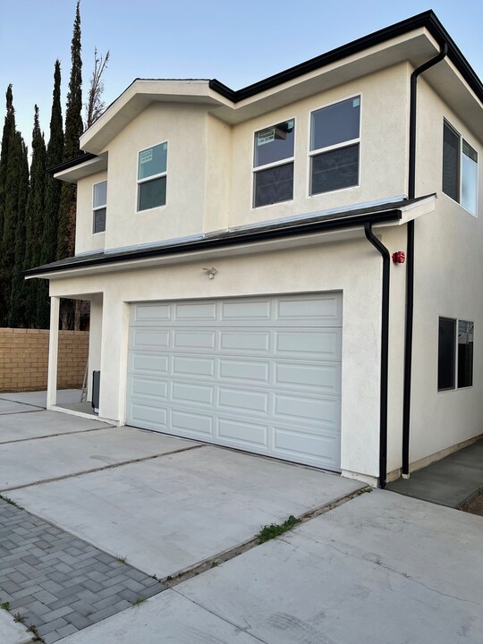 12662 Bradley Ave in Sylmar, CA - Building Photo