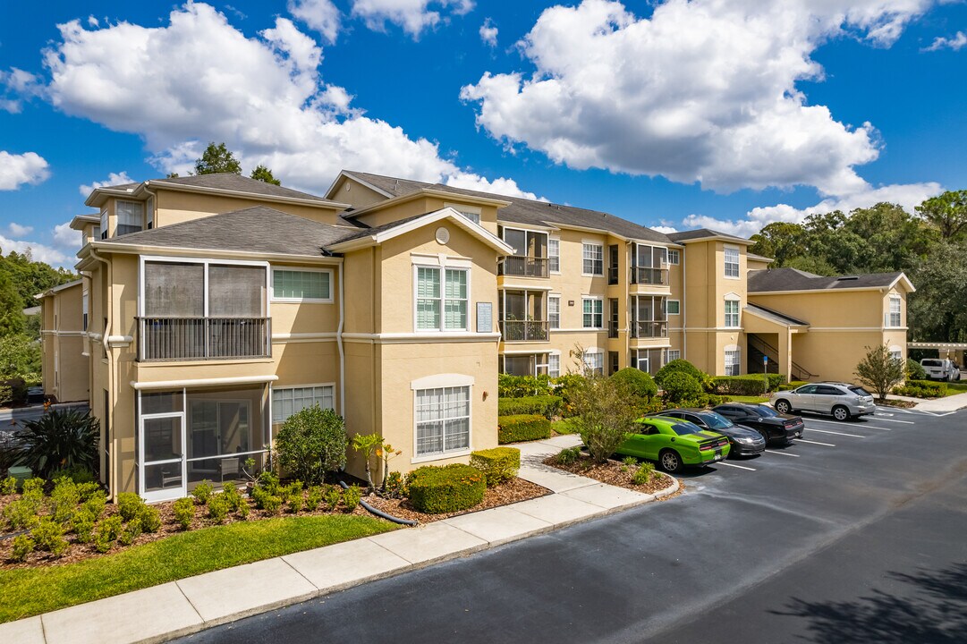Oxford Place in Tampa, FL - Building Photo