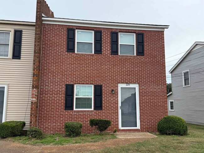 property at 226 Hickory Trail