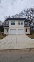 228 Hillcrest Dr in Mooresville, NC - Building Photo