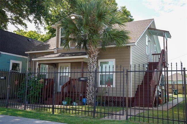 2812 Avenue M in Galveston, TX - Building Photo - Building Photo