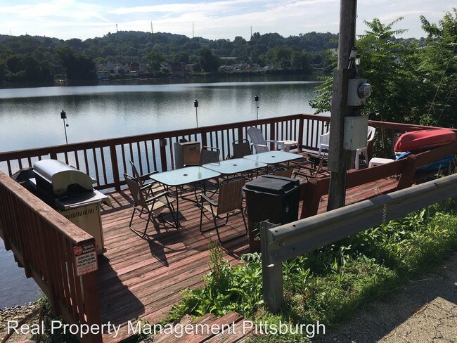 22 River Rd in Pittsburgh, PA - Building Photo - Building Photo