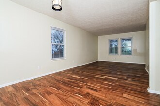 110 Stonegate Dr in Alexandria, KY - Building Photo - Building Photo