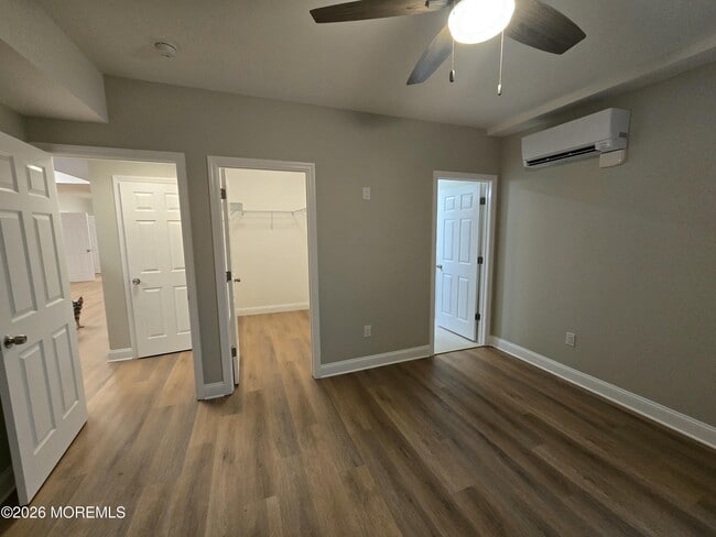 164 Austin Ave in Old Bridge, NJ - Building Photo - Building Photo