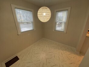 1012 Dorroll St NE in Grand Rapids, MI - Building Photo - Building Photo