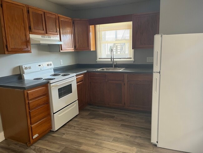 2425-2445 Old Greensboro Rd