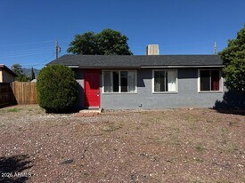 524 Graham Pl in Sierra Vista, AZ - Building Photo