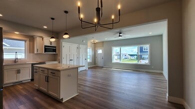4858 Suelo Rd in Fitchburg, WI - Building Photo - Building Photo