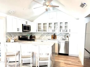 701 Broadway St in Longboat Key, FL - Building Photo - Building Photo