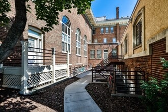 The Clubhouse in St. Paul, MN - Building Photo - Building Photo