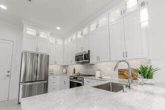 4674 SE Manatee Way in Stuart, FL - Building Photo - Building Photo