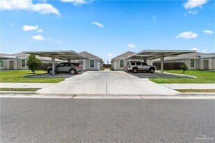 17 Kentucky St in Alton, TX - Building Photo