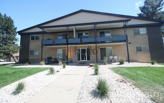 1800 Fenton St in Lakewood, CO - Building Photo - Building Photo