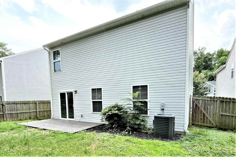 1631 Hooper Court in Charlotte, NC - Building Photo