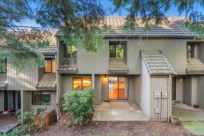 property at 4059 Jefferson Pkwy
