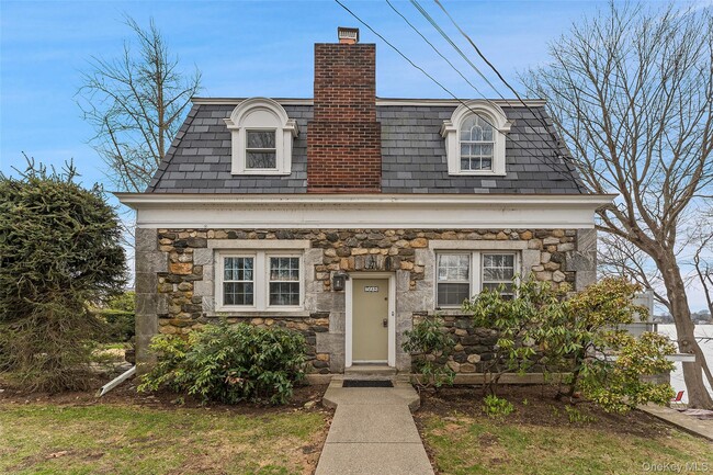 property at 598 N Lake Blvd