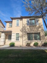 3542 S Posse Trail in Gilbert, AZ - Building Photo