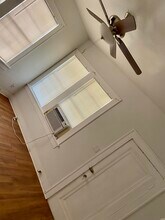 1551 W Magnolia Ave, Unit Apt B in San Antonio, TX - Building Photo - Building Photo