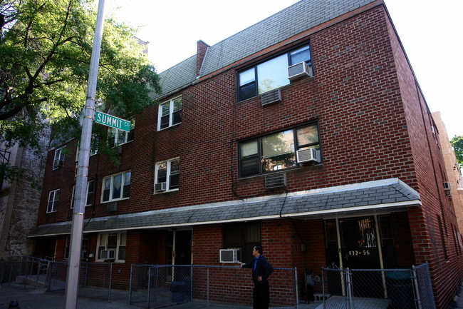 13256-13260 Sanford Ave in Flushing, NY - Building Photo - Building Photo