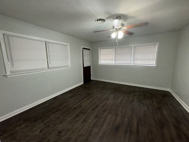 304 Colonial Cir in Jackson, MS - Building Photo - Building Photo