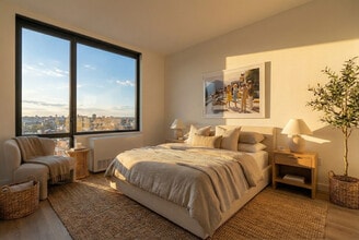 Woodside Central in Woodside, NY - Foto de edificio - Building Photo