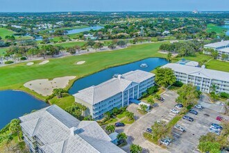 2421 Village Blvd in West Palm Beach, FL - Building Photo - Building Photo