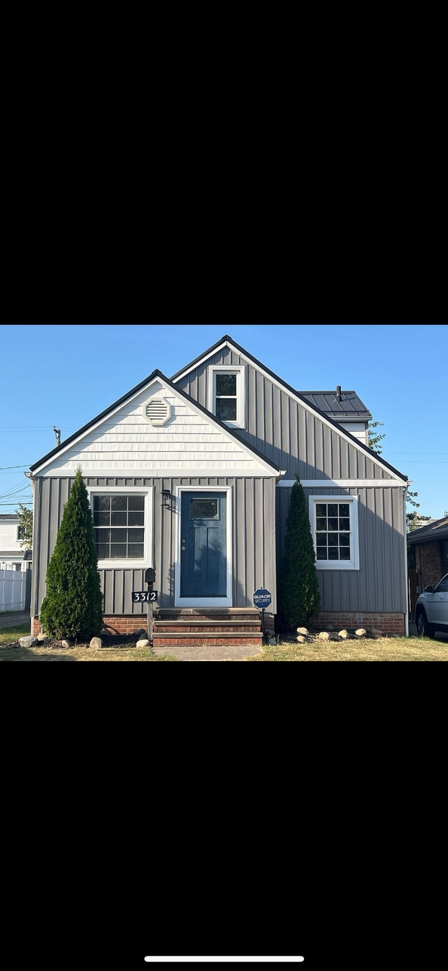 property at 3312 Brookview Blvd