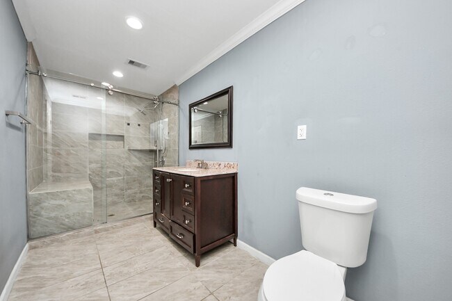 5920 Conley St in Houston, TX - Building Photo - Building Photo