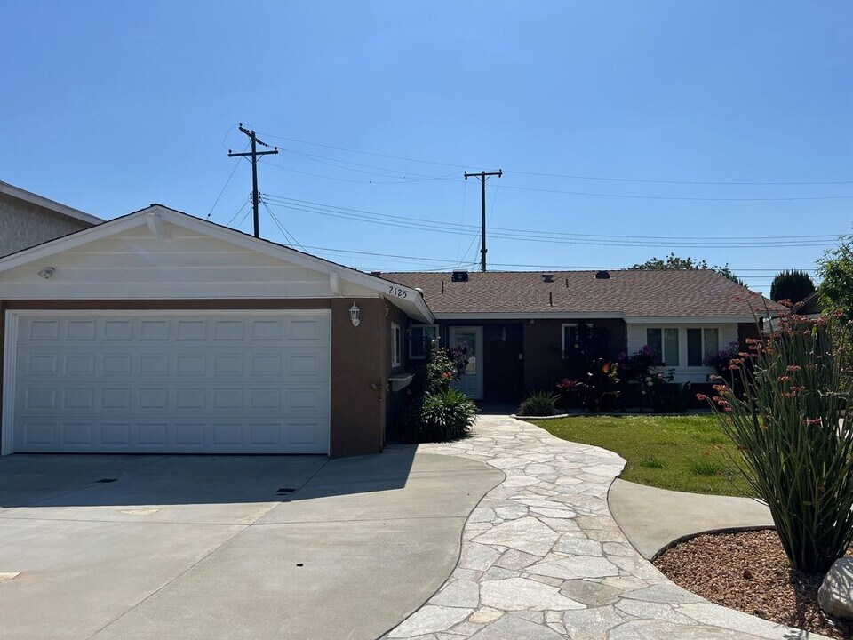 2125 Edmore Ave in La Puente, CA - Building Photo