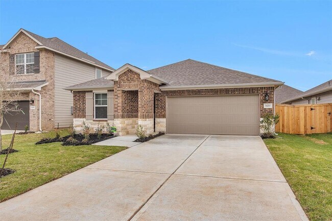 14211 Rolling Pastures Dr in Magnolia, TX - Building Photo - Building Photo