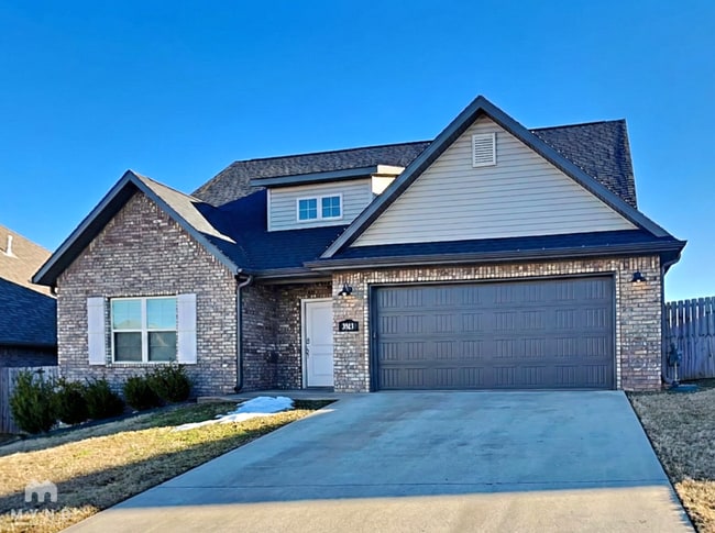 property at 5813 SW Gentle Winds Rd