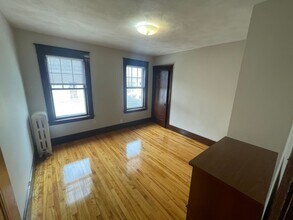 174 Vernon St in Worcester, MA - Building Photo - Building Photo