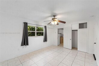 7812 Juniper St in Miramar, FL - Building Photo - Building Photo