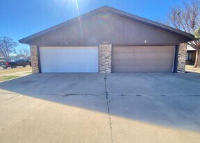 1101 80th St in Lubbock, TX - Building Photo