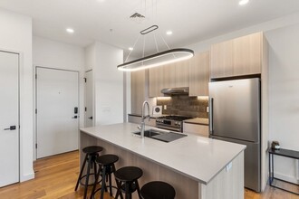 211 Condor St in Boston, MA - Building Photo - Building Photo