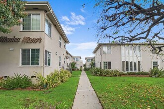 1113 - 27 26th Street, in Santa Monica, CA - Foto de edificio - Building Photo