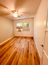 11657 Magnolia Blvd in Los Angeles, CA - Building Photo - Building Photo
